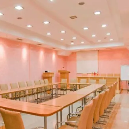 威拉塔法斯酒店 酒店 地拉那