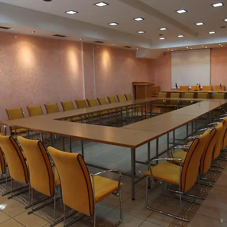 威拉塔法斯酒店 酒店 地拉那