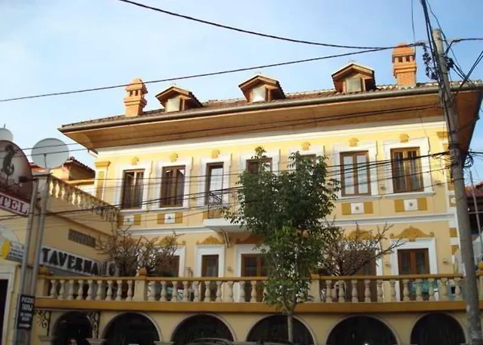 威拉塔法斯酒店 酒店 地拉那