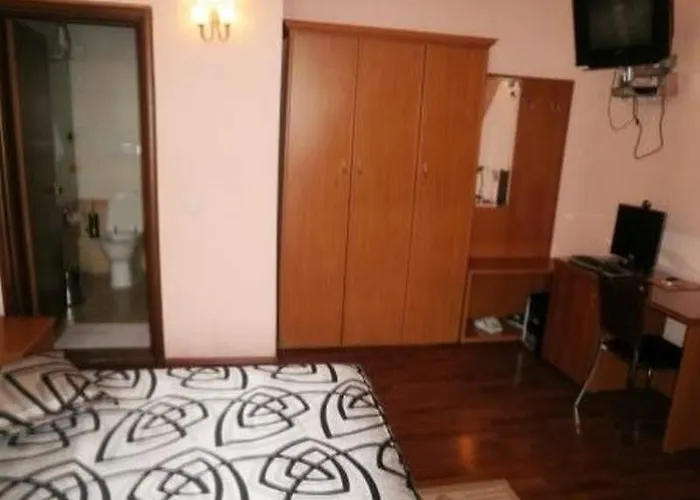 威拉塔法斯酒店 3* 地拉那