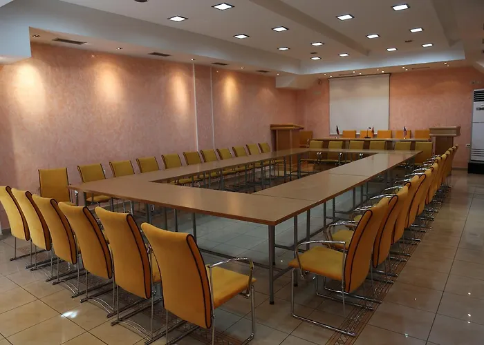 威拉塔法斯酒店 酒店 地拉那